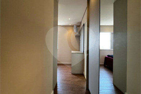 Apartamento à venda com 3 quartos, sendo 1 suíte,  em Vila Suissa, Mogi das Cruzes, SP