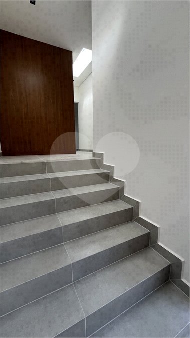 Casa Térrea à venda com 3 suítes em Jardim Paulista, Atibaia, SP