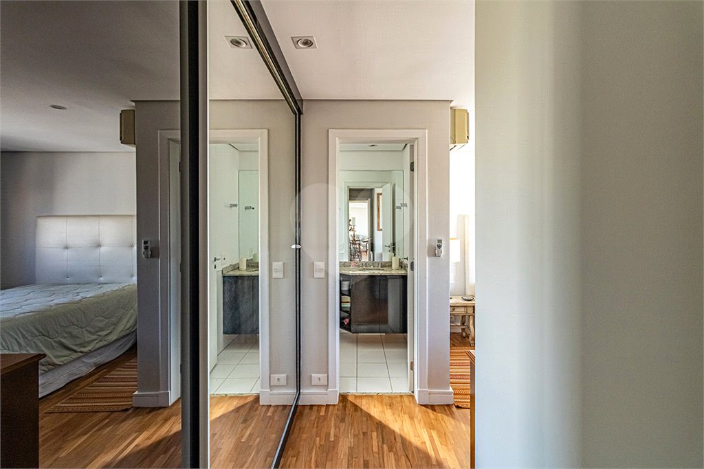 Apartamento à venda com 3 quartos, sendo 1 suíte, em Pinheiros, São Paulo, SP
