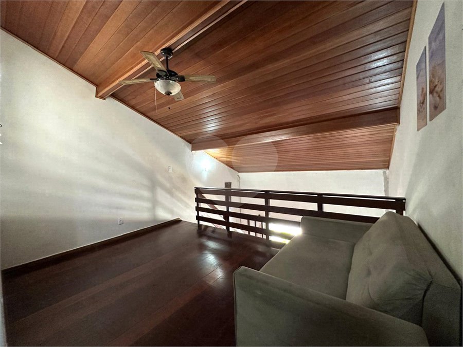 Casa em condomínio à venda com 2 quartos, sendo 1 suíte, em Ogiva, Cabo Frio, RJ