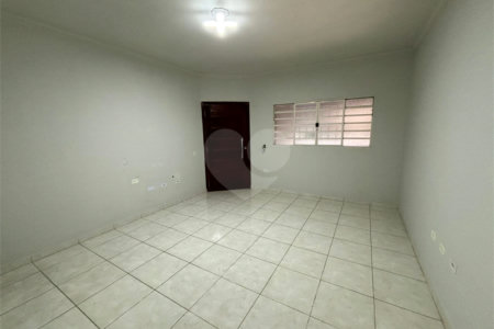 Casa à venda com 2 quartos, sendo 1 suíte, em Jardim Nair Maria, Salto, SP