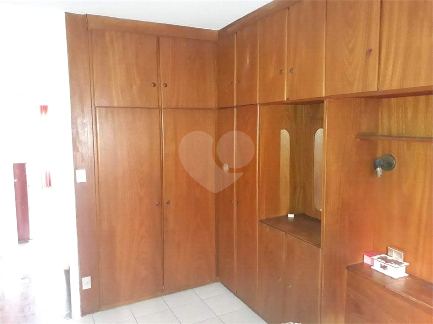 Apartamento para locação na Saúde de 80m² com 2 dormitórios.