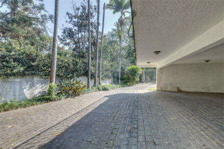 Casa à venda com 4 suítes no condomínio Chácara Flora, São Paulo - SP