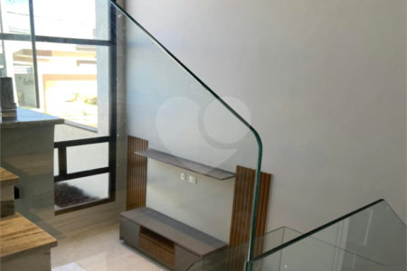 Casa à venda com 3 suítes no condomínio Vila Ytu, Indaiatuba - SP