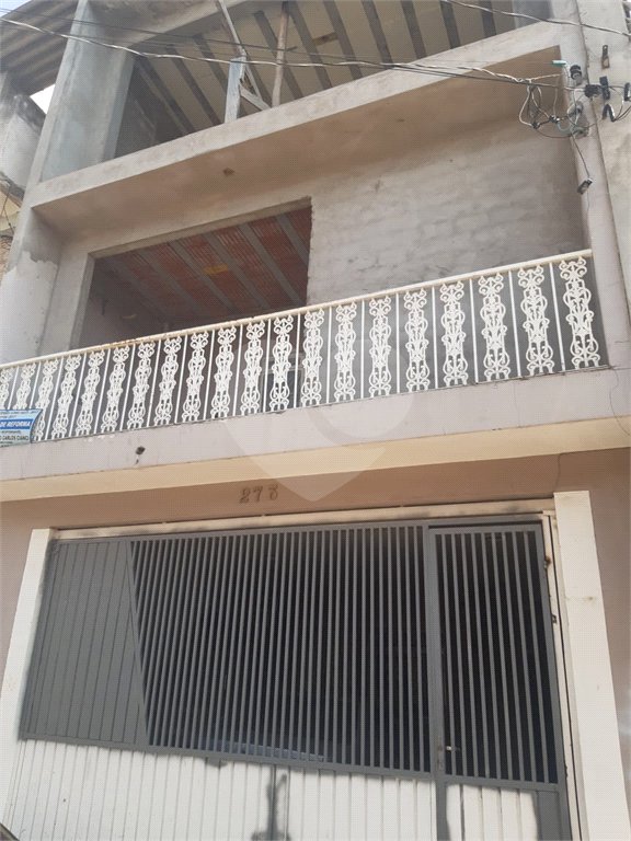 Sobrado à venda com 5 quartos, sendo 3 suítes, em Horto, São Paulo, SP