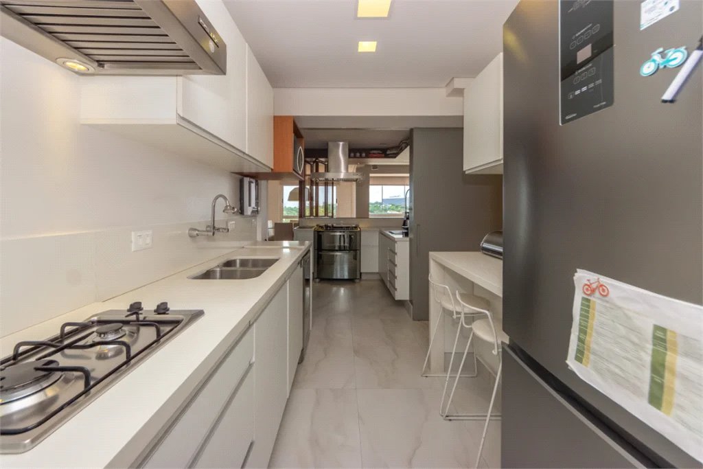 Cobertura à venda com 3 quartos, sendo 2 suítes, em Vila Progredior, São Paulo, SP