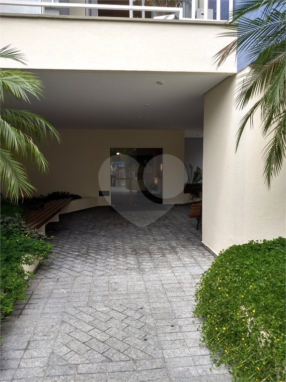 Apartamento à venda com 3 quartos, sendo 1 suíte, em Vila Olímpia, São Paulo, SP