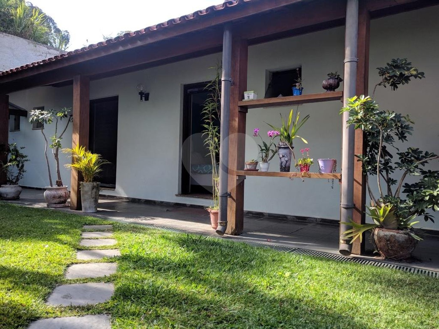 Sobrado à venda ou para alugar com 5 quartos, sendo 3 suítes, em Jardim Marajoara, São Paulo, SP