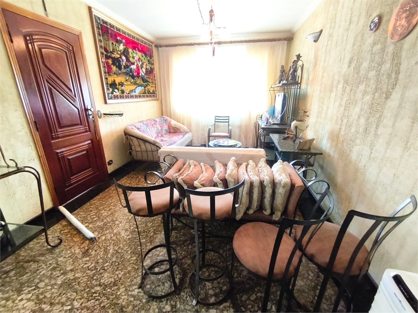 Sobrado à venda com 3 quartos, sendo 1 suíte, em Tremembé, São Paulo, SP