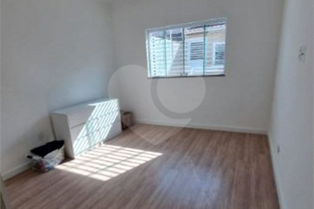 Sobrado à venda com 2 quartos em Santa Teresinha, São Paulo, SP