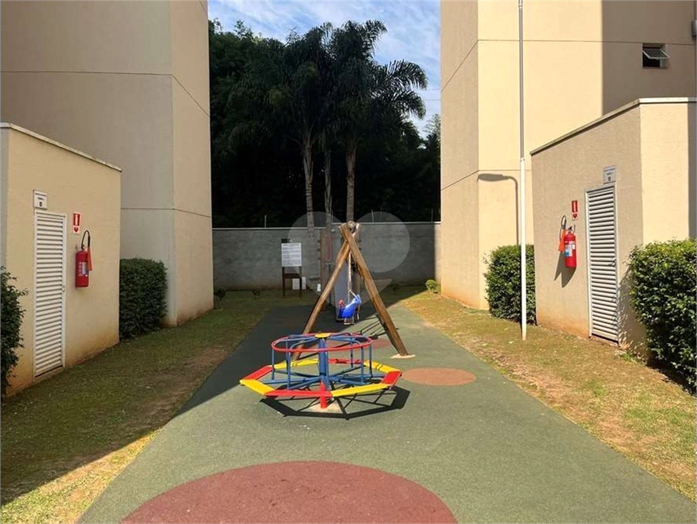 Apartamento à venda ou para alugar com 4 quartos, sendo 2 suítes, em Vila Oliveira, Mogi das Cruzes, SP