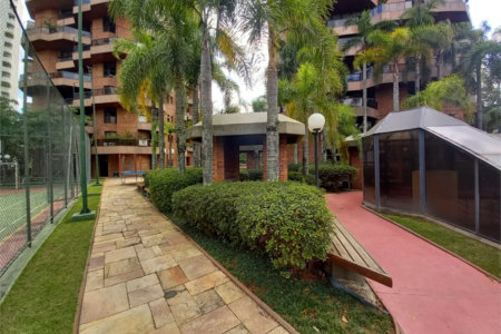 Apartamento à venda com 4 quartos, sendo 3 suítes,  em Vila Andrade, São Paulo, SP