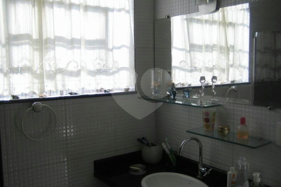 Sobrado à venda com 2 quartos em Santana, São Paulo, SP