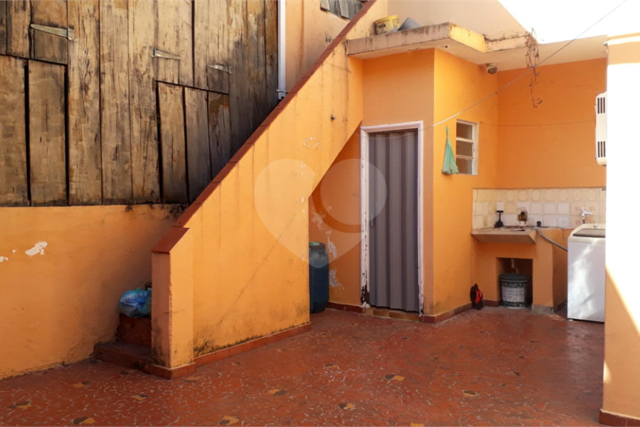 BELA CASA 274 M² C/ 3 QUARTOS 1 SALA 1 COZINHA 3 BANHEIROS 2 VAGAS Para Estacionamento coberta P/ VENDA NA V N Cachoeirinha