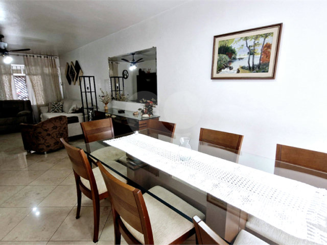 Sobrado à venda com 3 quartos, sendo 1 suíte,  em Alto da Boa Vista, São Paulo, SP