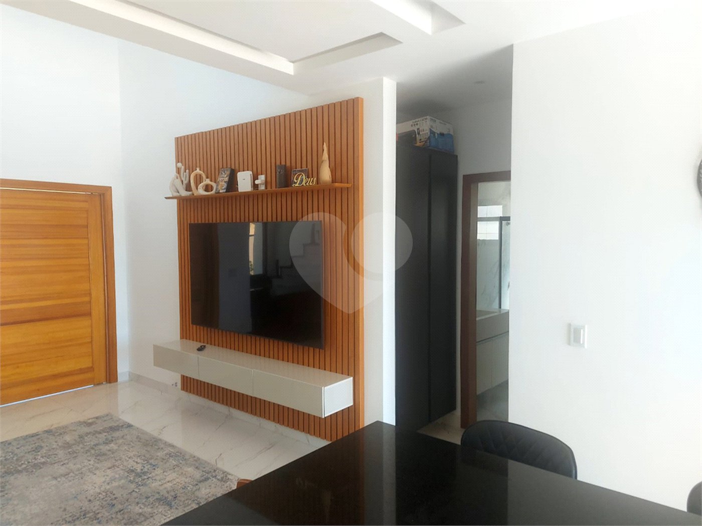 Casa à venda com 4 quartos, sendo 3 suítes, em Ogiva, Cabo Frio, RJ