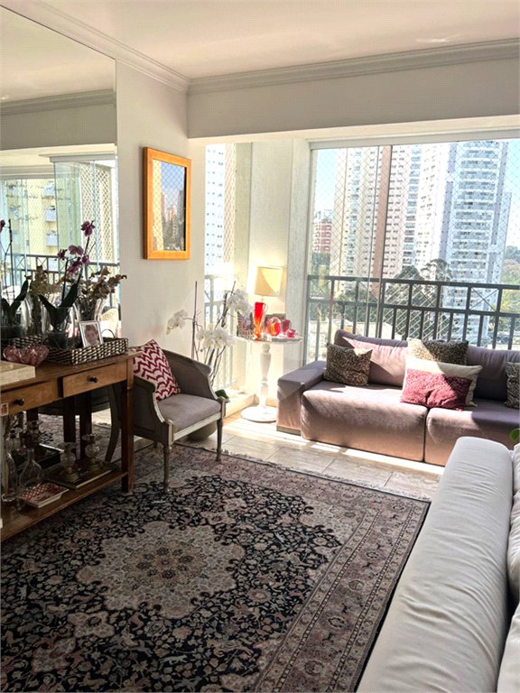Apartamento à venda com 4 quartos, sendo 2 suítes,  em Vila Andrade, São Paulo, SP