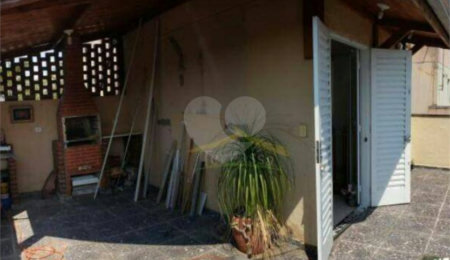 Apartamento à venda com 2 quartos em Jardim Itamarati, Poá, SP