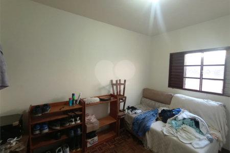 Casa à venda com 3 quartos em Vila Oliveira, Itapetininga, SP