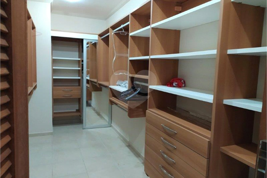 Casa à venda com 4 suítes no condomínio Parque Imperial, Mairiporã - SP