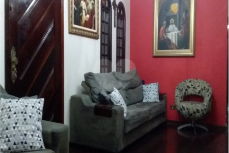 Sobrado à venda com 2 quartos, sendo 1 suíte, em Parque Boturussu, São Paulo, SP