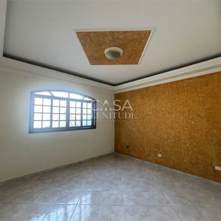 Sobrado à venda com 3 quartos, sendo 1 suíte, em Wanel Ville, Sorocaba, SP