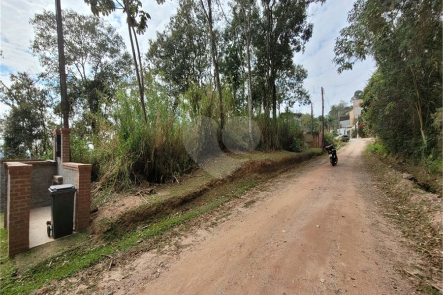 Terreno à venda no condomínio Alpes da Cantareira, Mairiporã - SP