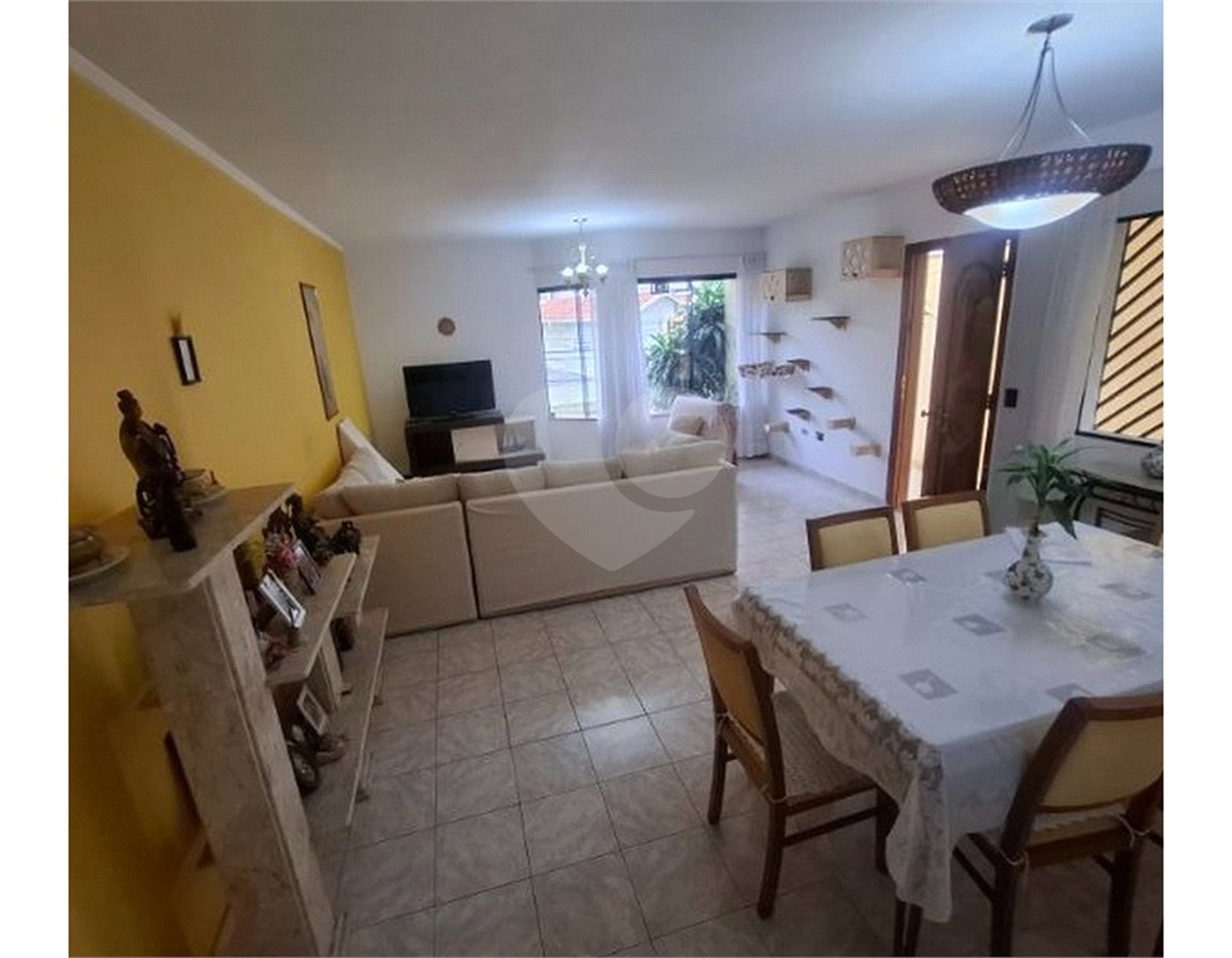 Casa à venda com 4 quartos, sendo 3 suítes, em Vila Aurora (zona Norte), São Paulo, SP
