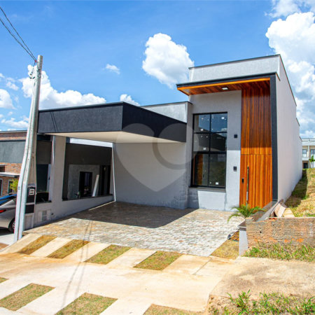 Casa à venda com 3 quartos, sendo 1 suíte, no condomínio Horto Florestal Villagio, Sorocaba - SP