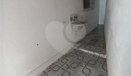 Casa à venda com 5 quartos, sendo 1 suíte, em Jardim Novo Taboão, São Paulo, SP