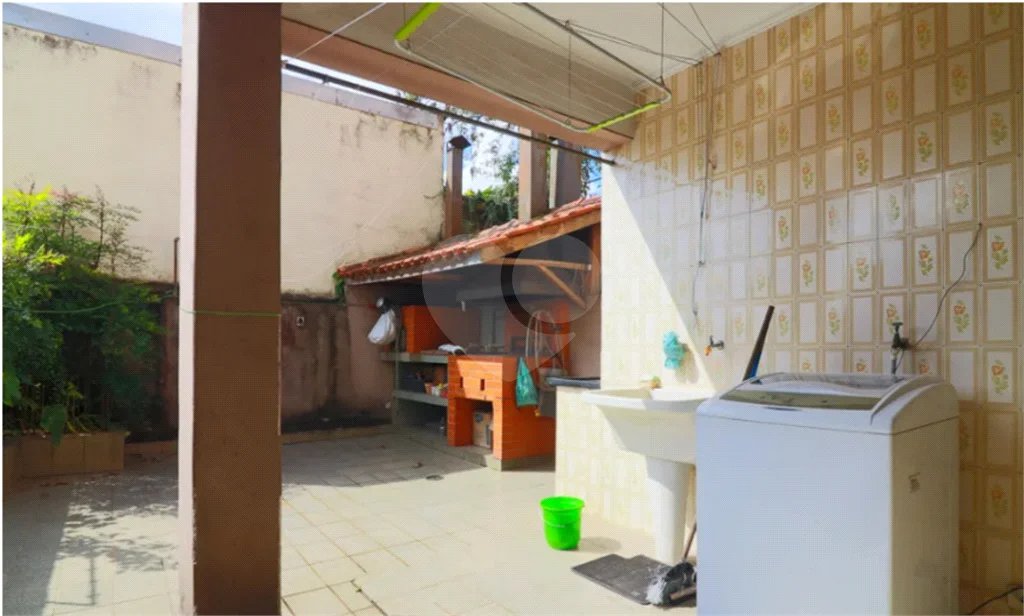 Casa com 210m² , 3 dormitórios , sendo 1 suíte , 2 vagas , à venda no Jabaquara.