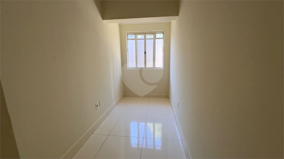 Casa para alugar com 4 quartos, sendo 3 suítes, em Vila Sfeir, Indaiatuba, SP