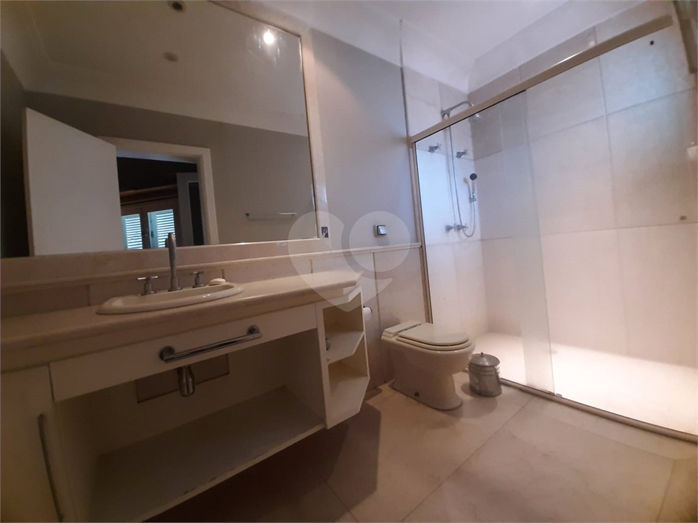 Casa à venda com 3 suítes no condomínio Chácara Francesa, São Paulo - SP