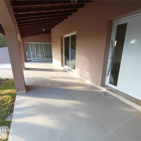 Casa à venda ou para alugar com 5 quartos, sendo 2 suítes, no condomínio Fazenda São Joaquim, Vinhedo - SP