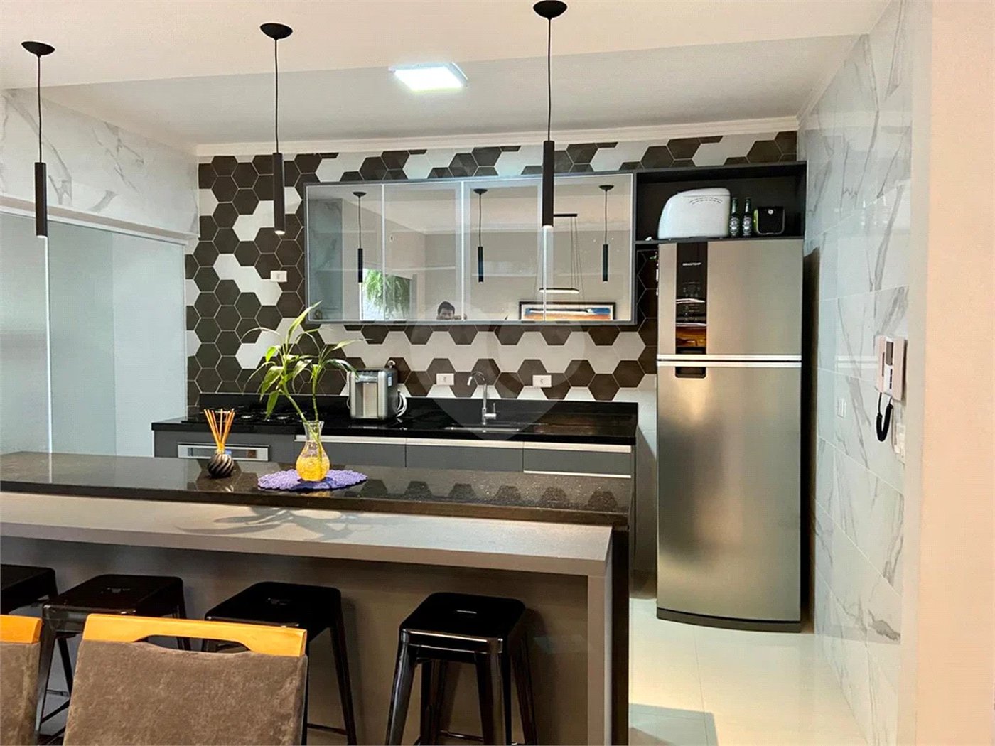 Casa à venda com 3 suítes no condomínio Belle Villle, São Paulo - SP