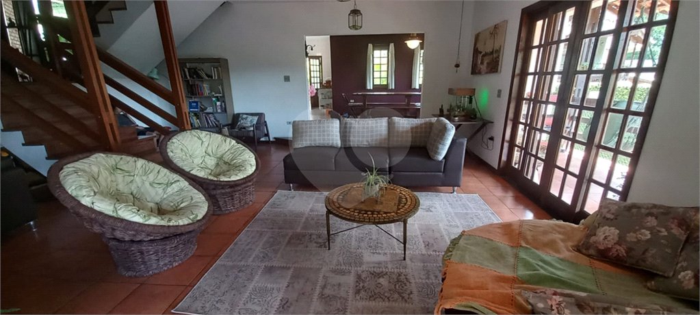 Casa à venda com 4 suítes no condomínio Alpes da Cantareira, Mairiporã - SP