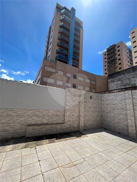 Sobrado à venda com 3 quartos, sendo 1 suíte, em Vila Paulicéia, São Paulo, SP