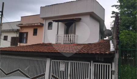Sobrado à venda com 3 quartos, sendo 1 suíte,  em Conjunto Residencial Vista Verde, São Paulo, SP