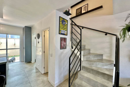 Casa à venda com 3 quartos, sendo 1 suíte, no condomínio Villaggio Viana, Cotia - SP
