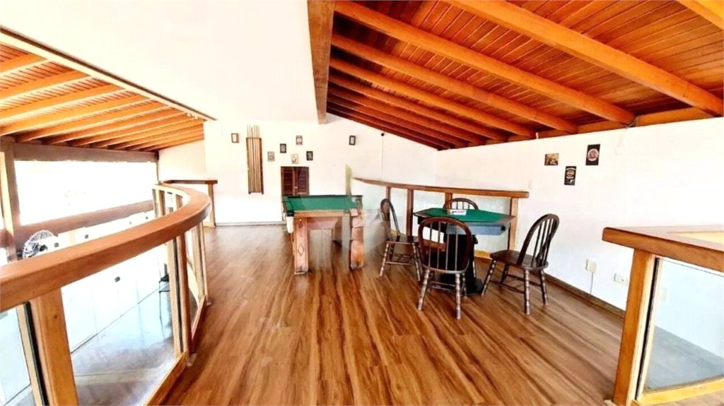 Casa à venda com 3 quartos, sendo 1 suíte, no condomínio Flores de Laet, São Paulo - SP