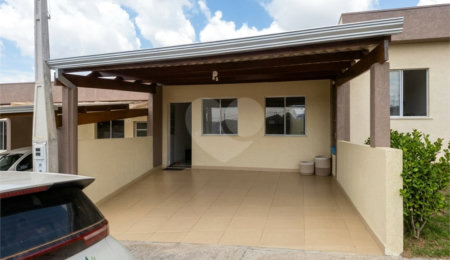 Casa à venda com 2 quartos no condomínio Novo Horizonte, Itapetininga - SP