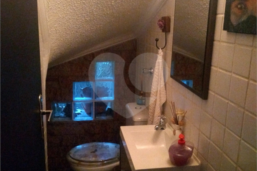 Casa à venda com 4 quartos, sendo 2 suítes,  em Freguesia do Ó, São Paulo, SP