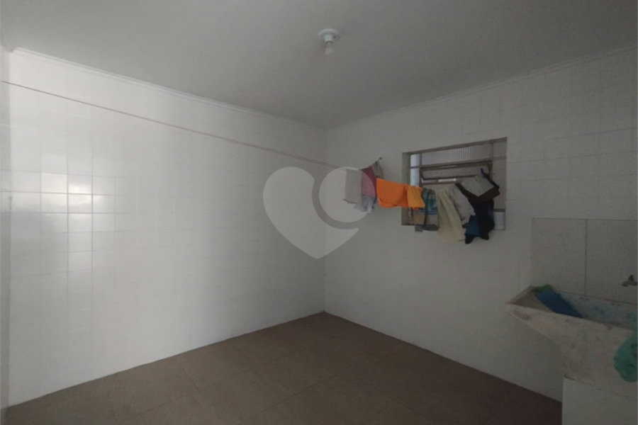Sobrado à venda com 3 quartos em Vila Irmãos Arnoni, São Paulo, SP