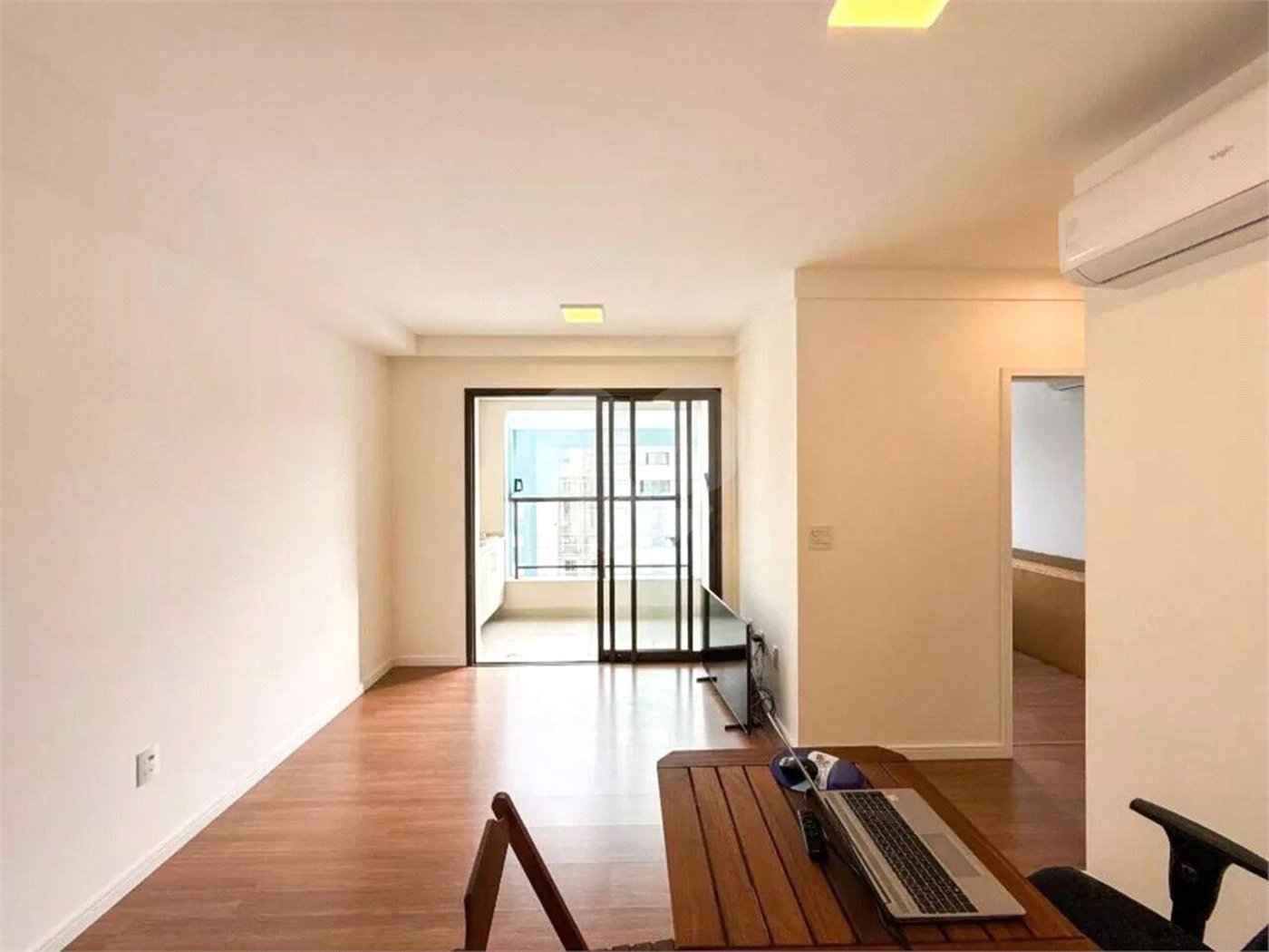 Apartamento à venda com 2 quartos, sendo 1 suíte,  em Jardim Piratininga, Sorocaba, SP