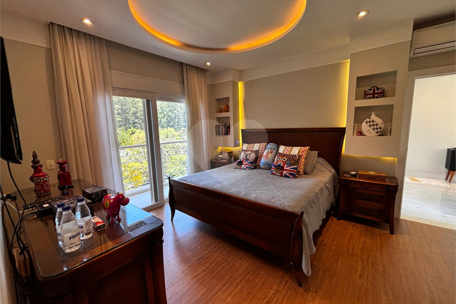 Casa à venda com 4 quartos, sendo 3 suítes, no condomínio Reserva Nova Cantareira, São Paulo - SP