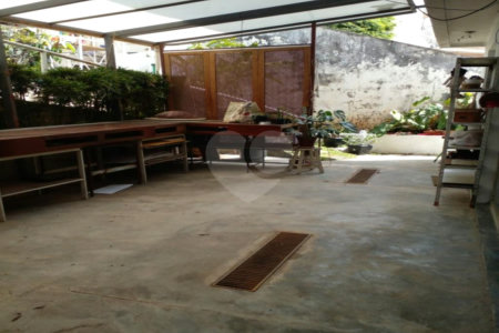 Casa à venda com 6 quartos em Jardim Peri Peri, São Paulo, SP