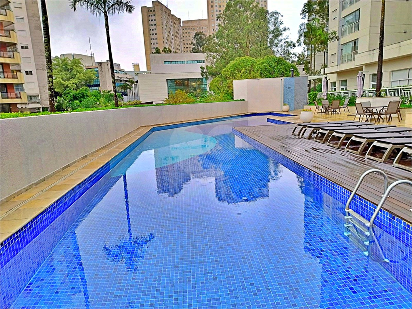 Apartamento à venda com 3 quartos, sendo 2 suítes, em Vila Andrade, São Paulo, SP