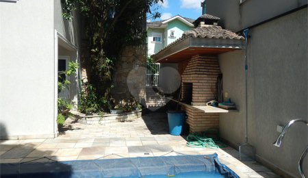 Casa à venda com 3 suítes no condomínio Quinta de Santo Antônio, São Paulo - SP
