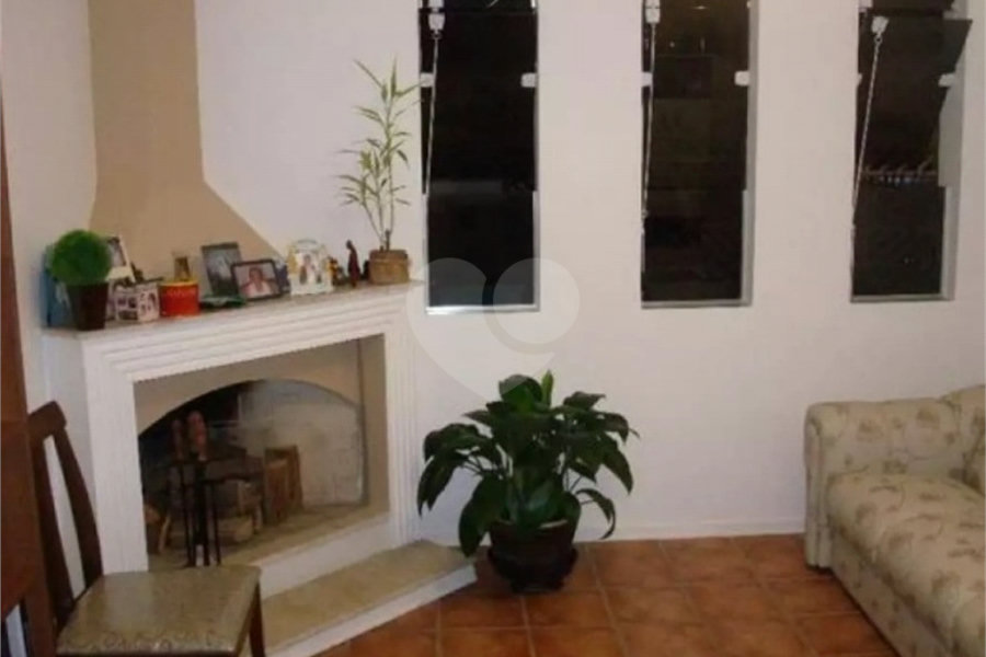 Sobrado à venda com 5 quartos, sendo 1 suíte, em Jardim Virginia Bianca, São Paulo, SP