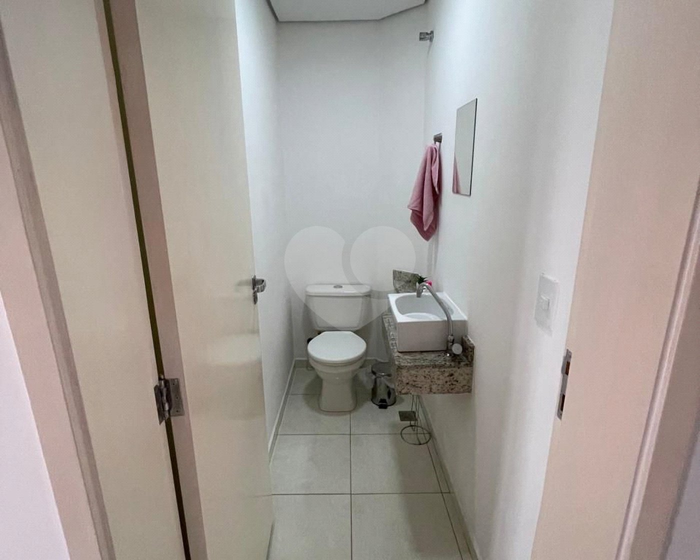 Casa à venda com 2 quartos, sendo 1 suíte, no condomínio Firenze, Sorocaba - SP